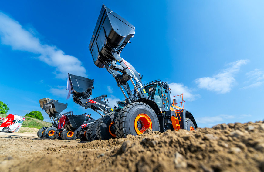 André Voß Erdbau & Transport GmbH has acquired five new Develon wheel loaders with CVT transmission